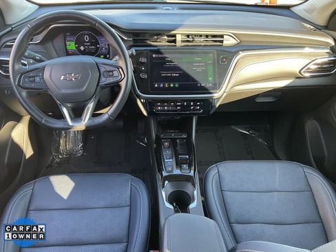 Used 2022 Chevrolet Bolt EUV LT w/ Convenience Package image 35