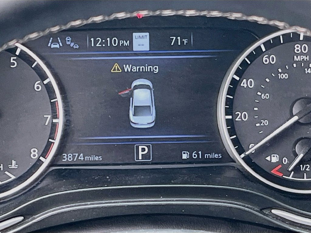 Used 2023 Nissan Maxima Platinum w/ Sport Mat Group FWD image 12