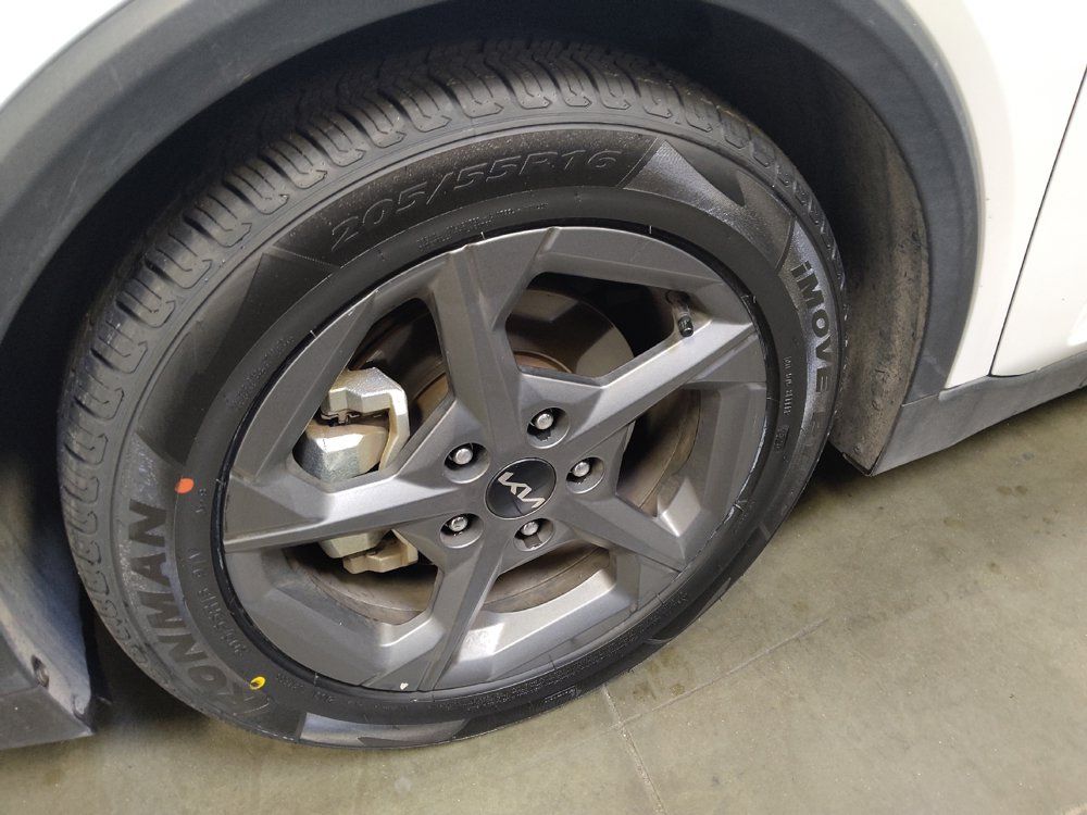 Used 2025 Kia K4 FWD image 31