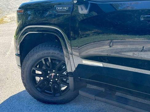 New 2026 GMC Sierra 1500 Elevation w/ Elevation Premium Package image 7