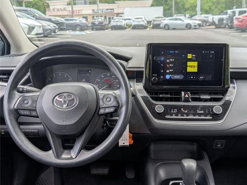 Used 2023 Toyota Corolla LE FWD image 15