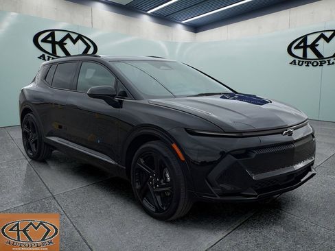 Used 2026 Chevrolet Equinox EV RS FWD image 1