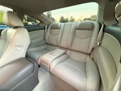 Used 2011 INFINITI G37 Journey w/ Premium Pkg image 45