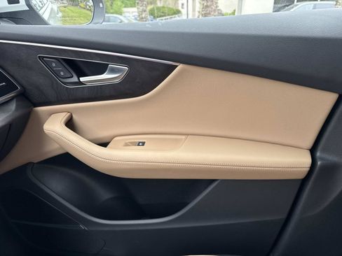 Used 2023 Audi Q8 Premium Plus image 23