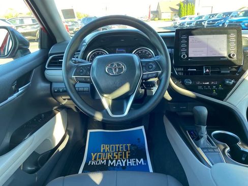 Used 2023 Toyota Camry LE image 18