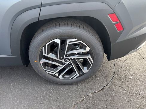 Certified 2026 Hyundai Tucson Limited FWD image 22