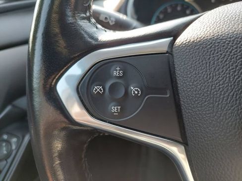 Used 2020 Chevrolet Traverse LT FWD image 26