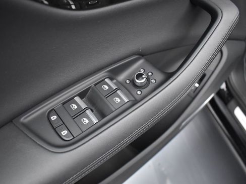 Used 2023 Audi Q7 3.0T Premium Plus image 9