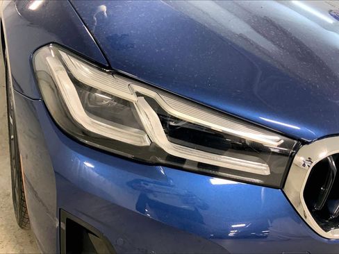 Certified 2023 BMW 530e xDrive w/ Premium Package image 27