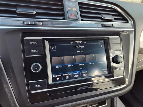 Used 2021 Volkswagen Tiguan S image 18