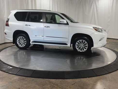 Used 2017 Lexus GX 460 460 image 2