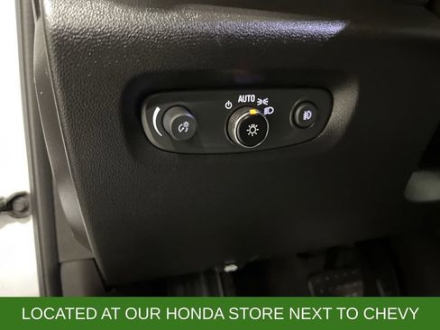 Used 2019 Chevrolet Traverse LT w/ LT Premium Package image 15