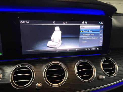 Used 2020 Mercedes-Benz E 450 4MATIC Sedan image 37