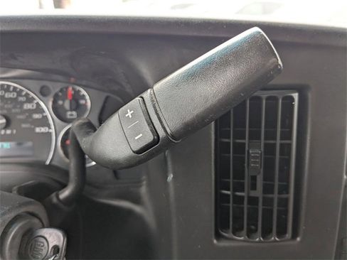 Used 2012 GMC Savana 2500 Extended w/ Power Package image 20