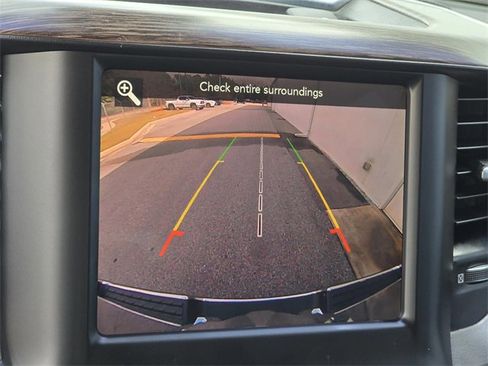 Used 2019 RAM 1500 Laramie image 13