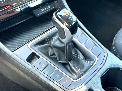 Used 2025 Volkswagen Jetta S FWD image 32