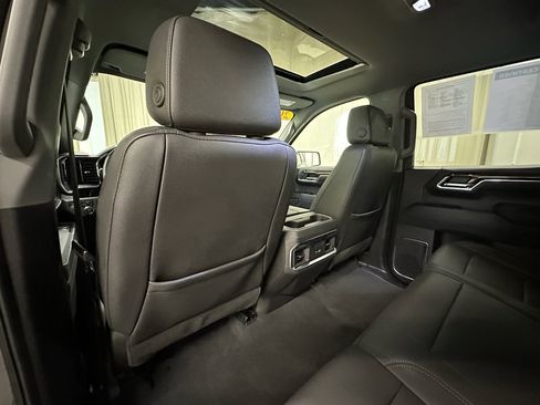 Certified 2023 GMC Sierra 1500 Elevation w/ Elevation Premium Package image 25