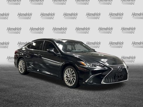 Used 2019 Lexus ES 350 w/ Accessory Package FWD image 2