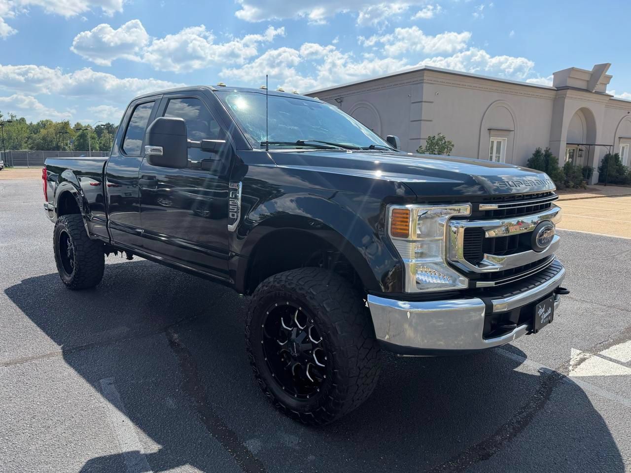 Used 2022 Ford F250 XL w/ STX Appearance Package AWD/4WD image 3