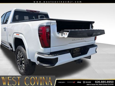 Used 2024 GMC Sierra 2500 Denali Ultimate w/ Max Trailering Package AWD/4WD image 15