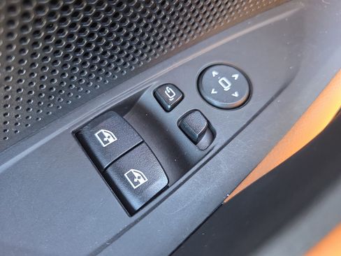 Used 2025 BMW 430i Coupe w/ M Sport Package image 9