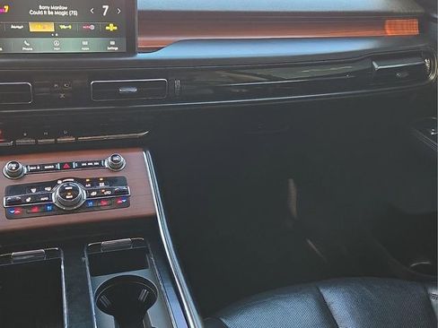 Used 2021 Lincoln Aviator Grand Touring w/ Equipment Group 301A image 21