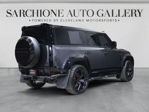 Used 2026 Land Rover Defender 110 V8 AWD/4WD image 10