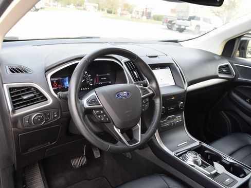 Used 2019 Ford Edge SEL w/ Equipment Group 201A image 17