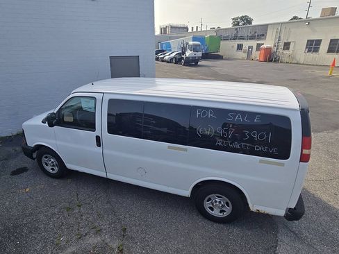 Used 2006 Chevrolet Express 1500 LS AWD/4WD image 12