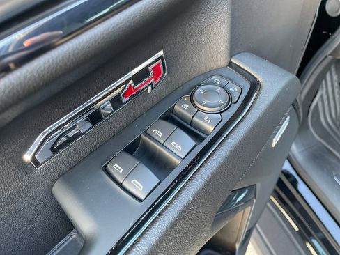 Used 2024 GMC Sierra 1500 AT4 w/ Technology Package image 13