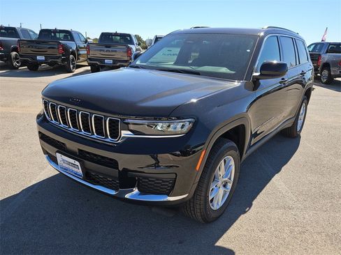 New 2025 Jeep Grand Cherokee L Laredo w/ Luxury Tech Group I image 12