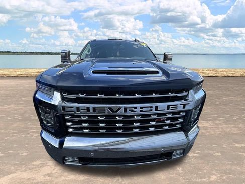 Used 2023 Chevrolet Silverado 3500 LTZ AWD/4WD image 2