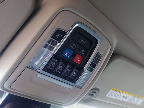 Used 2022 RAM 1500 Laramie w/ Laramie Southwest Edition image 27