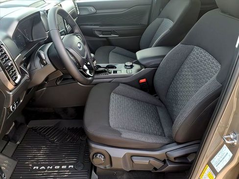 New 2025 Ford Ranger XLT w/ FX4 Off-Road Package image 16