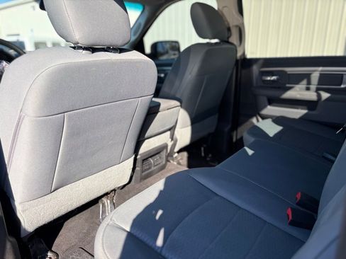 Used 2016 RAM 2500 SLT image 18