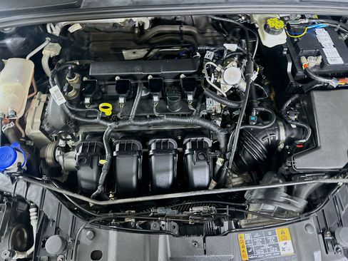 Used 2017 Ford Focus SEL image 31