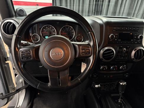 Used 2012 Jeep Wrangler Unlimited Sport AWD/4WD image 19