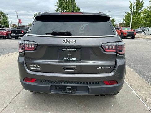 Used 2021 Jeep Compass Limited w/ Sun and Sound Group AWD/4WD image 9