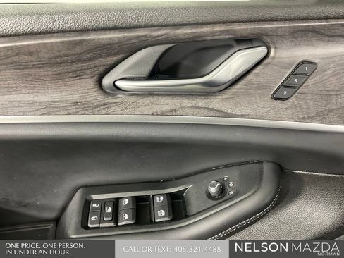 Used 2024 Jeep Grand Cherokee L Limited RWD image 18