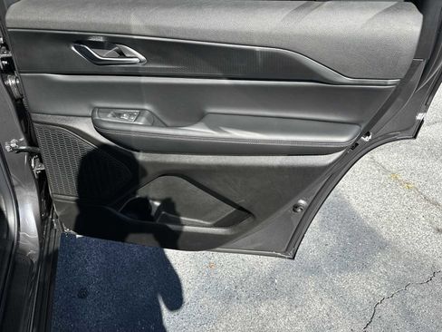 New 2025 Jeep Grand Cherokee L Laredo w/ Luxury Tech Group I image 16