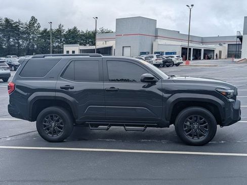 Used 2025 Toyota 4Runner SR5 RWD image 8