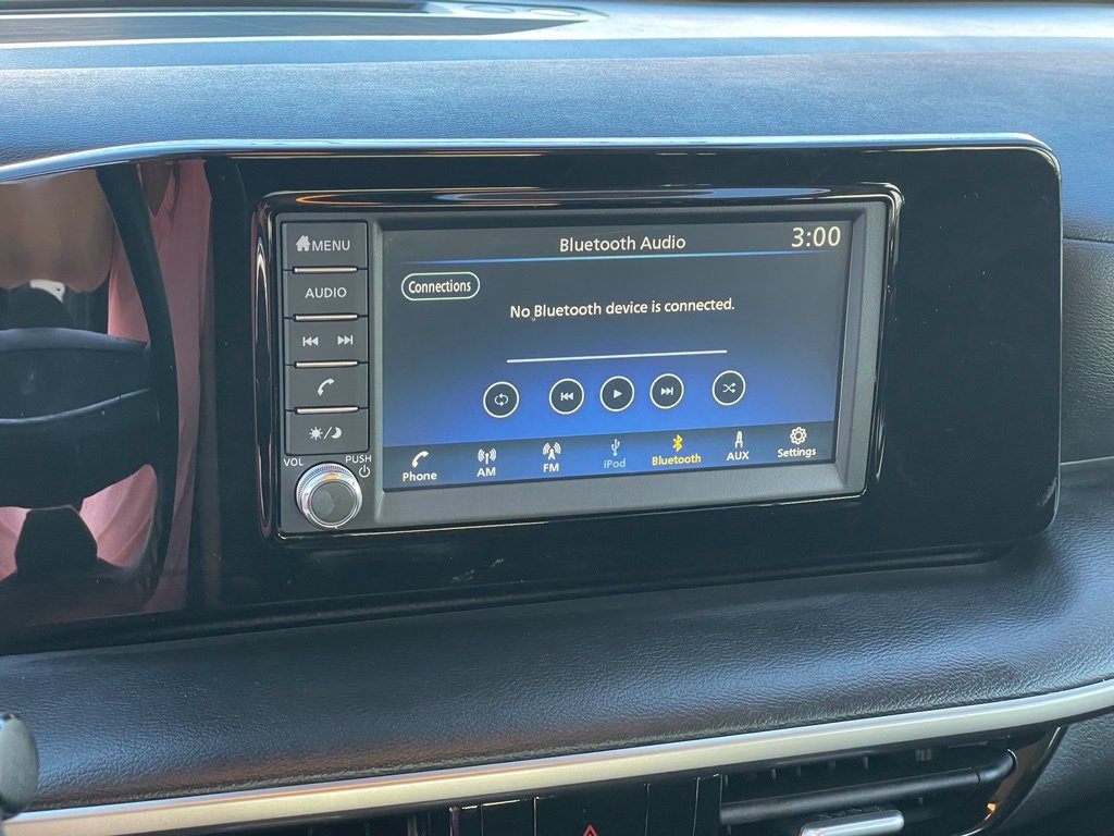 Certified 2025 Nissan Kicks S AWD/4WD image 18