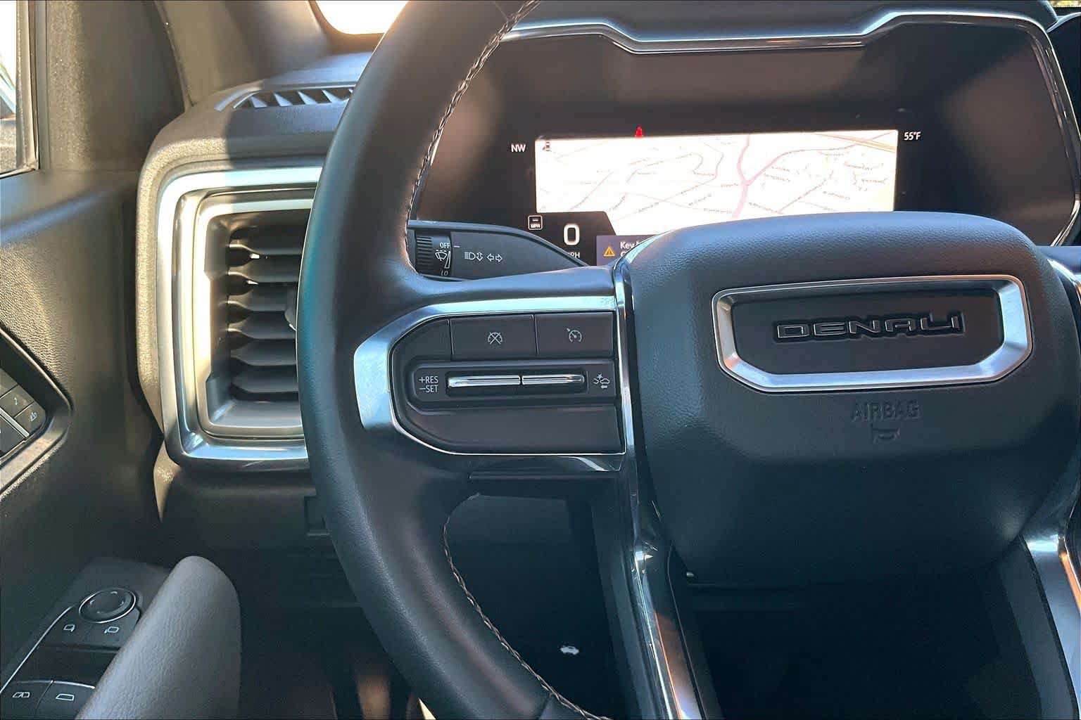 Used 2023 GMC Canyon Denali AWD/4WD image 24