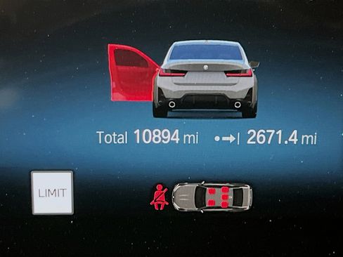 Used 2024 BMW 330i Sedan w/ M Sport Package image 8