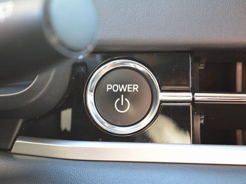 Used 2023 Mitsubishi Outlander SE image 14