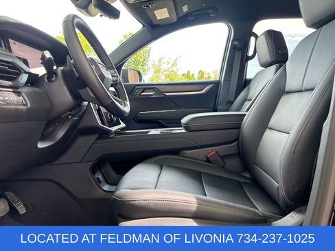 Certified 2026 GMC Acadia Elevation w/ Black Edition AWD/4WD image 19