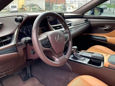 Used 2020 Lexus ES 350 w/ Premium Package image 17
