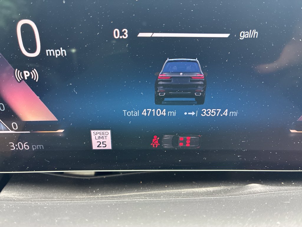 Used 2023 BMW X7 xDrive40i AWD/4WD image 17