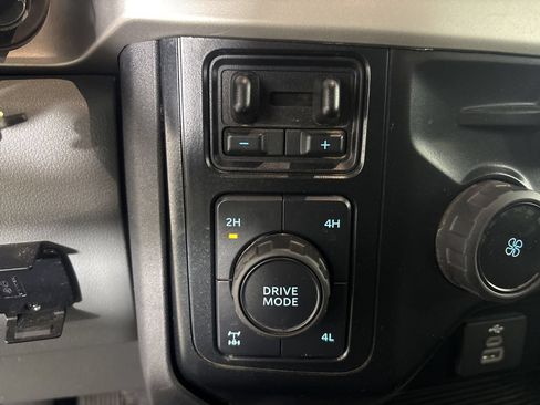 Used 2024 Ford F350 XLT w/ FX4 Off-Road Package AWD/4WD image 20