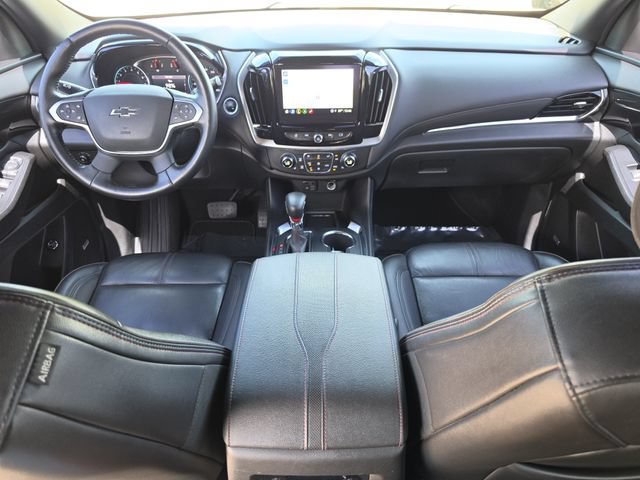 Used 2022 Chevrolet Traverse RS FWD image 16